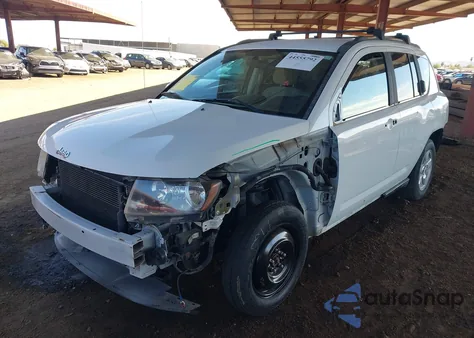 2014 Jeep Compass Sport из США, поврежденный, VIN 1C4NJCBA0ED602424